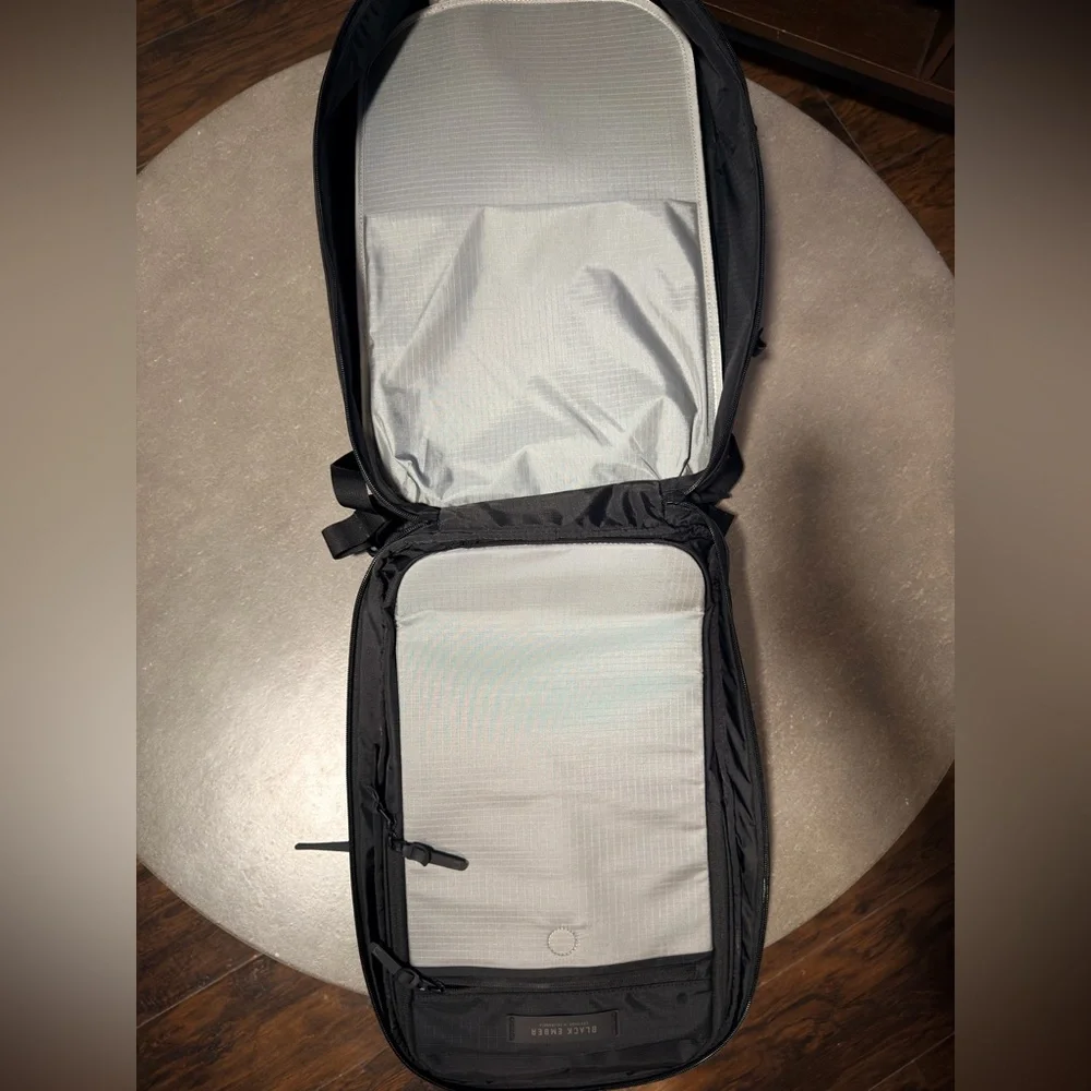 Black Ember Citadel R3  25L backpack